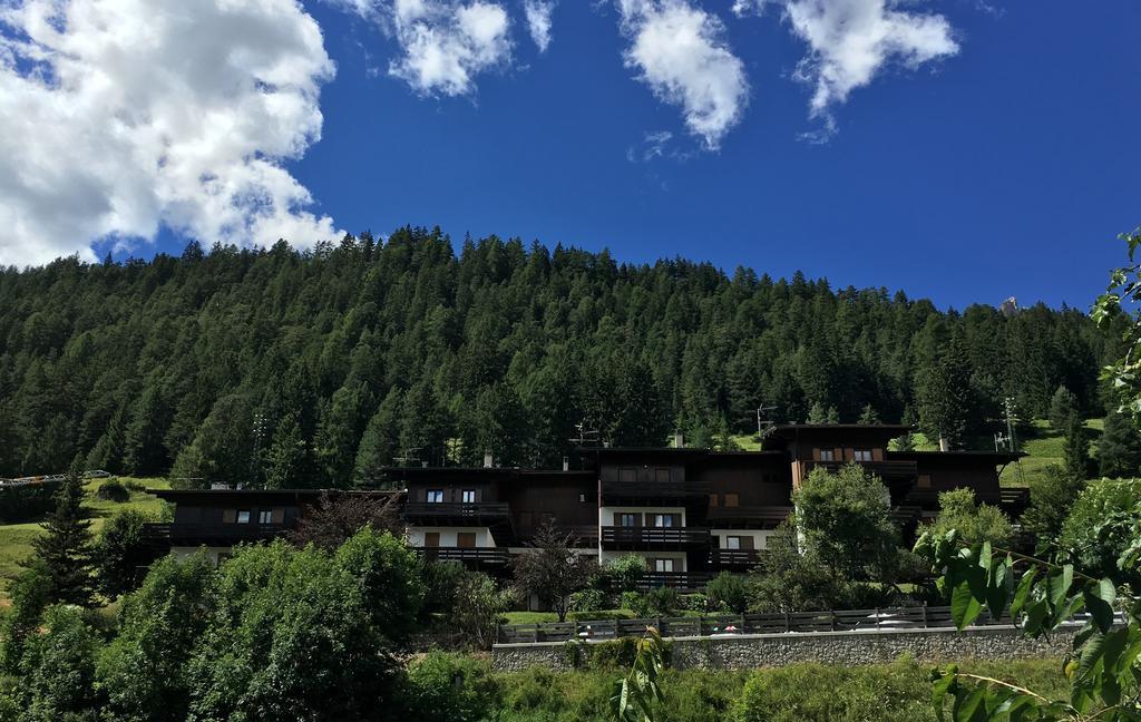 Ciasa Sot Croze Pozza di Fassa Exterior foto