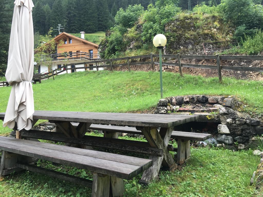 Ciasa Sot Croze Pozza di Fassa Exterior foto