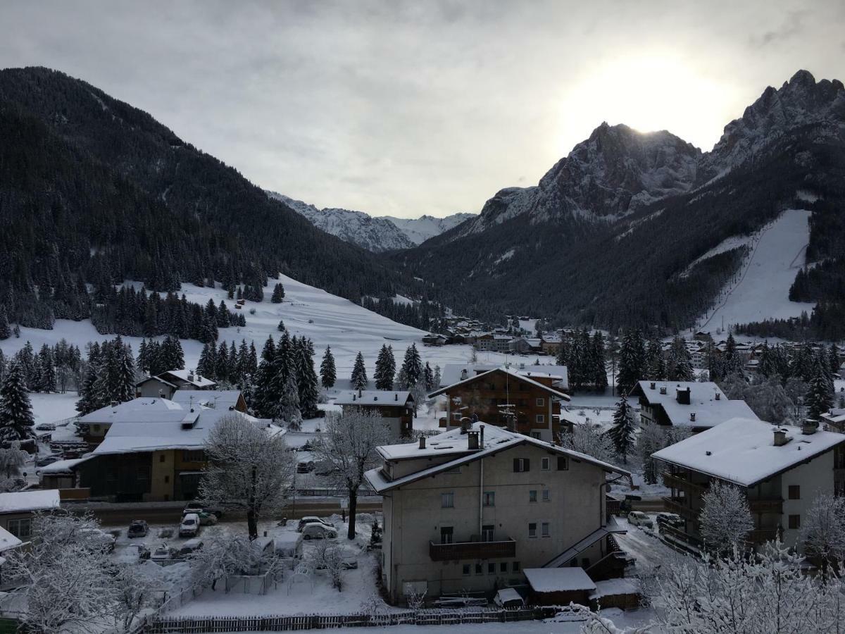 Ciasa Sot Croze Pozza di Fassa Exterior foto
